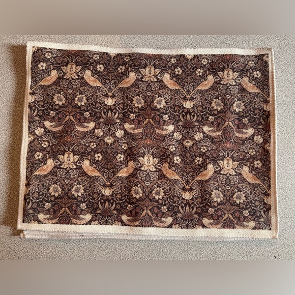 William Morris Strawberry Thief Set Of 6 Fabric Placemats - Picture 2 of 5